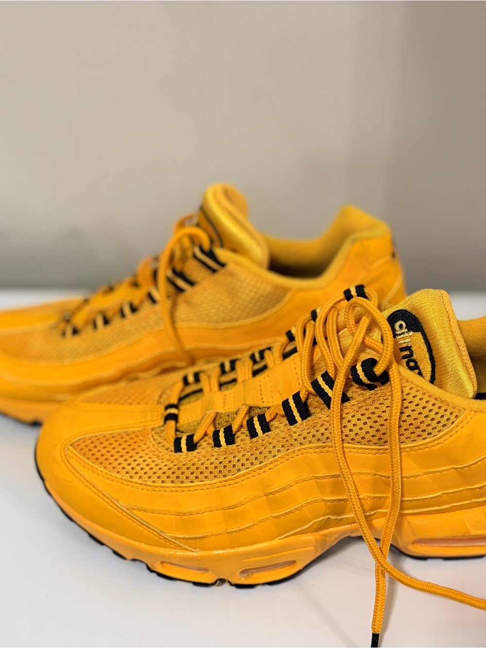 Nike Men’s Yellow Black Air Max Sneakers